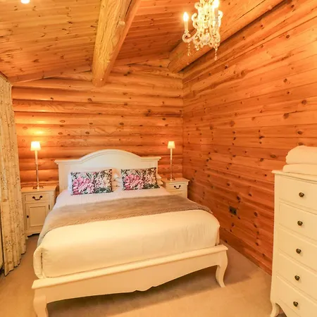 Roseberry 3 مدليسبره
